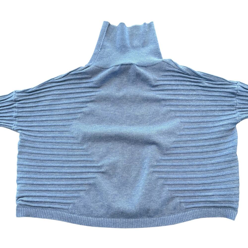 Kerisma Wome’s blue ribbed cropped sweater, turtleneck, soft, Size S/M - Picture 6 of 8